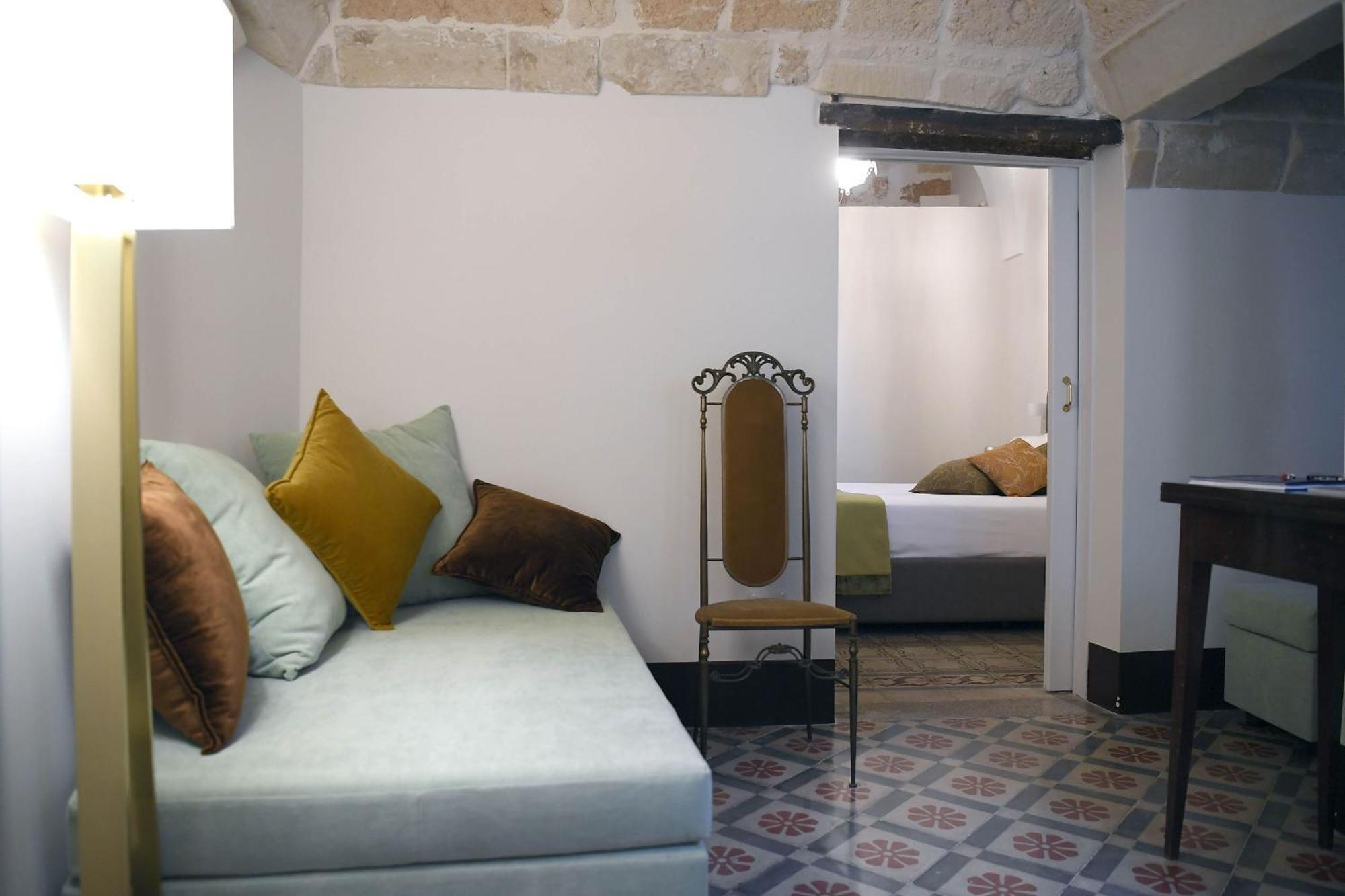 Palazzo Guido Bed & Breakfast Lecce Exterior photo